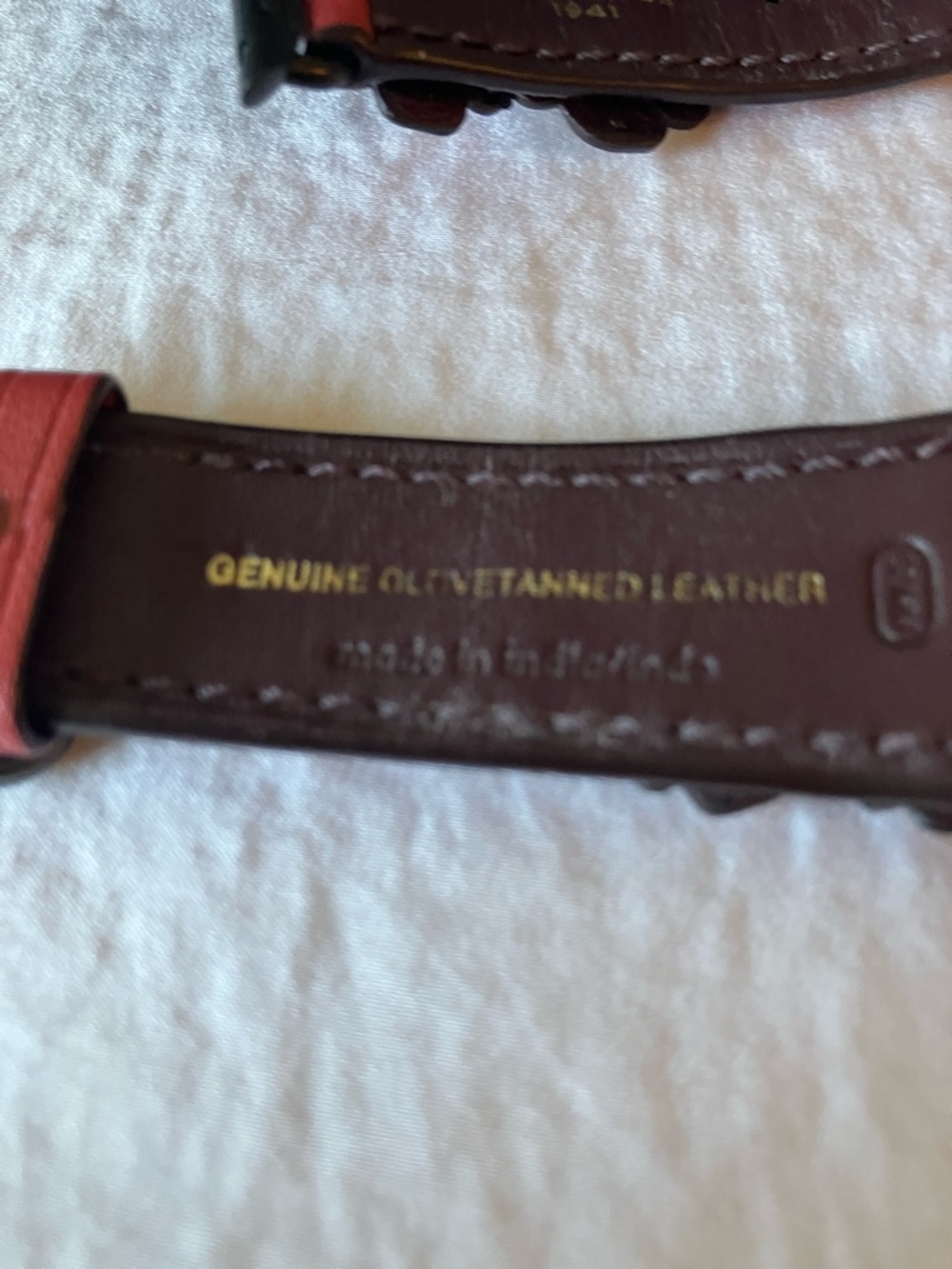 Coach: 2016 Red Leather Tea Rose Appliqué Apple Watch Band- 38mm-40mm- IOB - Picture 7 of 15